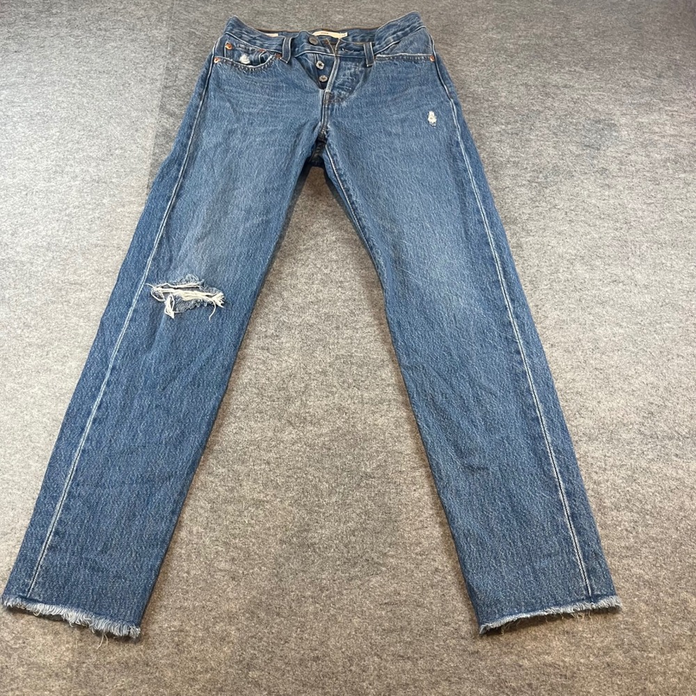 Levi's Women Wedgie Straight Blue Distressed‎ Raw Hem Jeans Size 24 High Rise